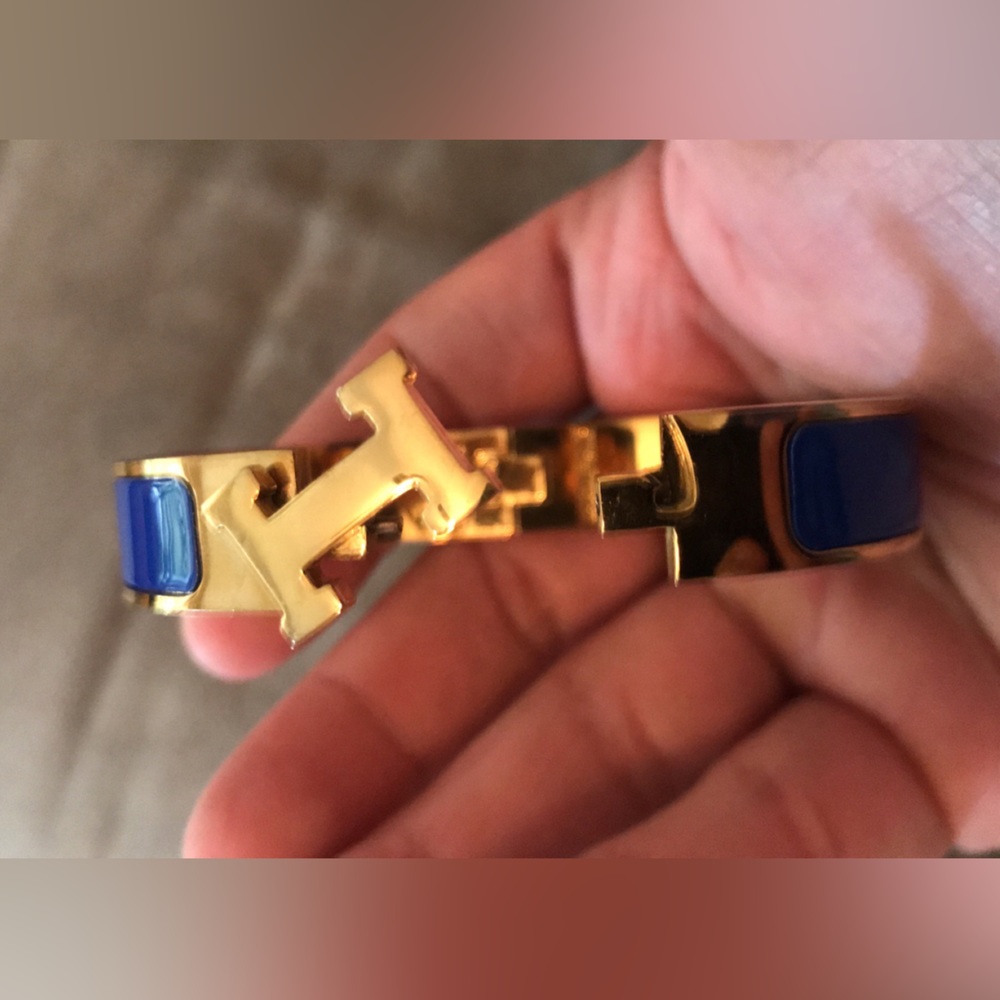 VERY GENTLY WORN HERMES HERMES CLIC CLAC H BRACELET